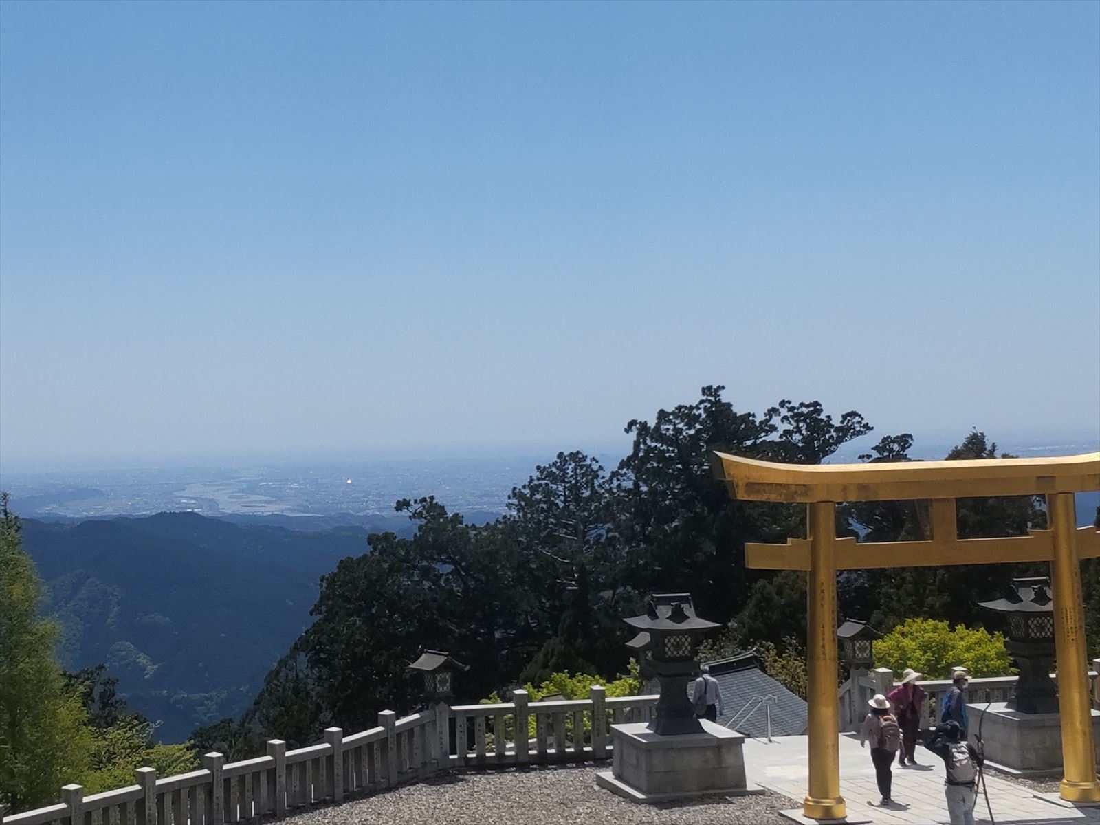 鳥居からの景色