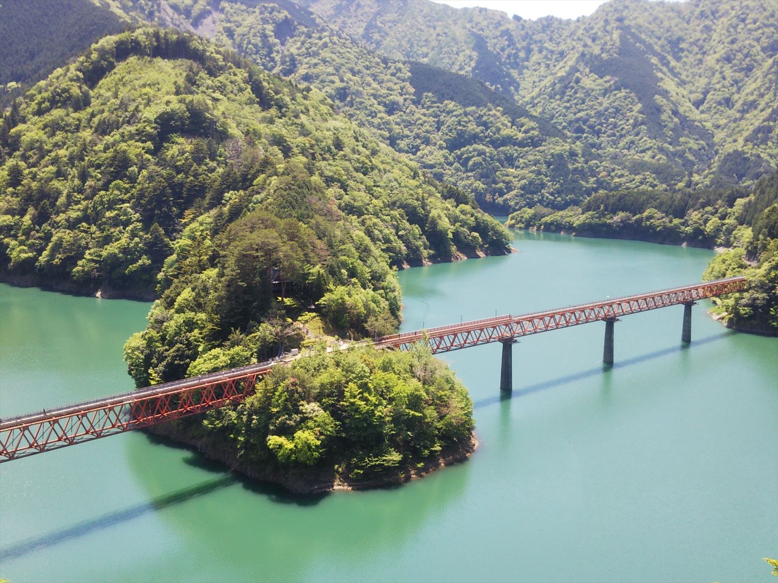 湖の景色