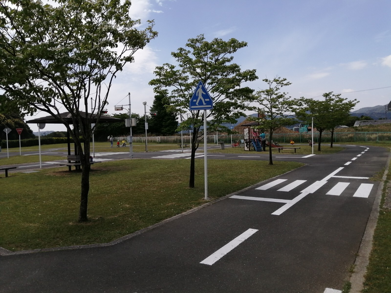 公園内