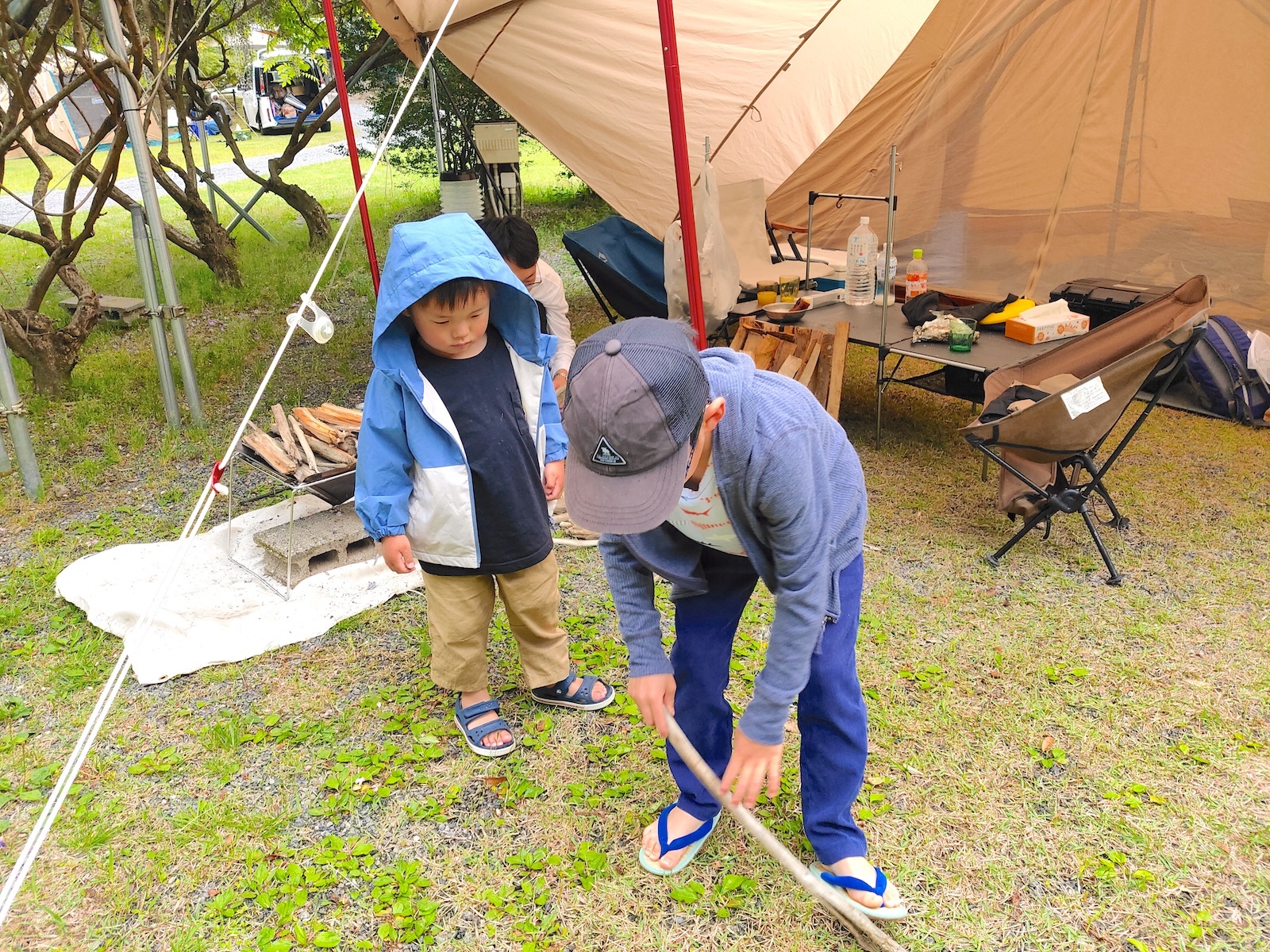 設営