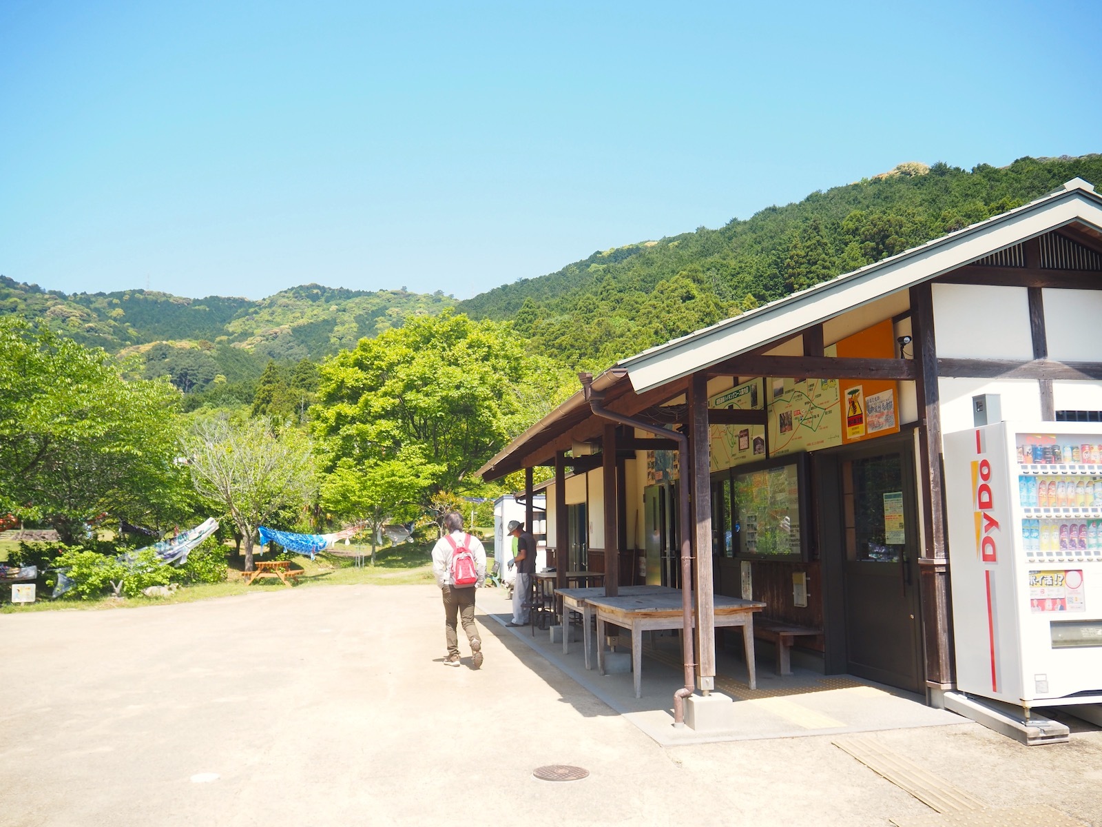 管理棟