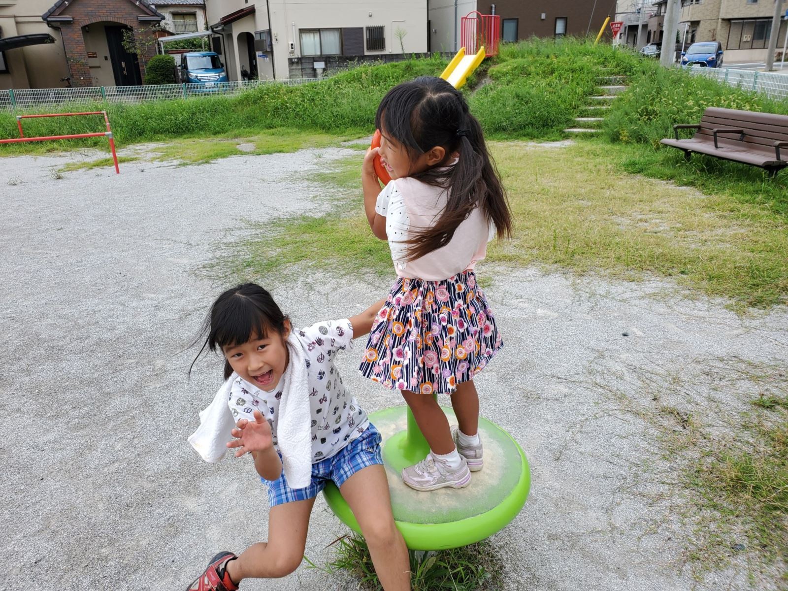 まわる遊具