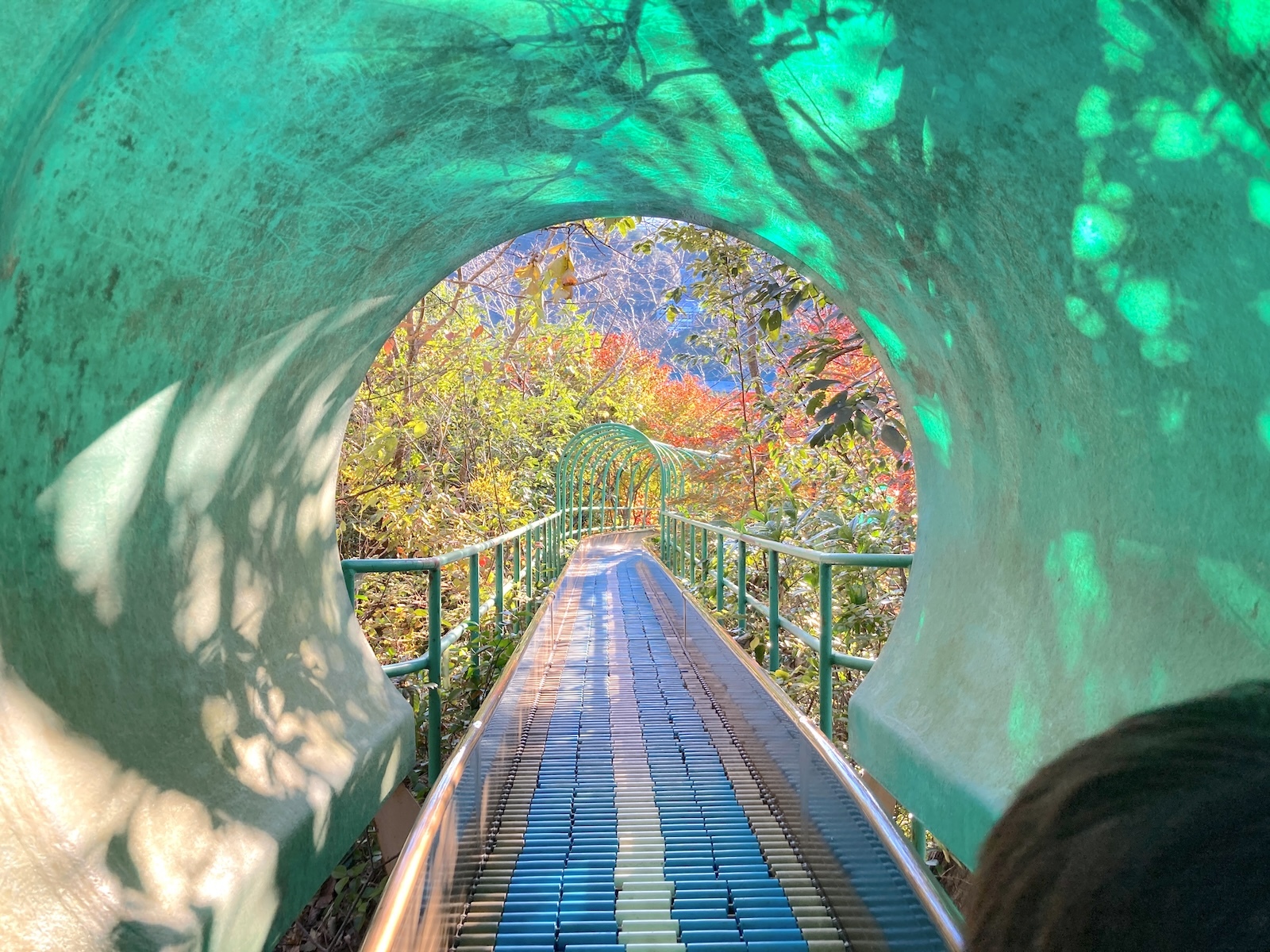 トンネル