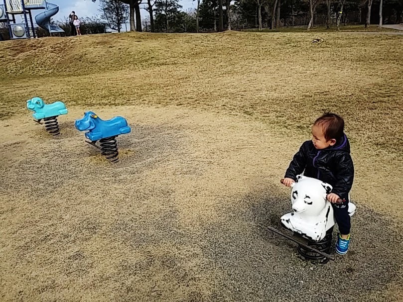 小さな子向けの遊具