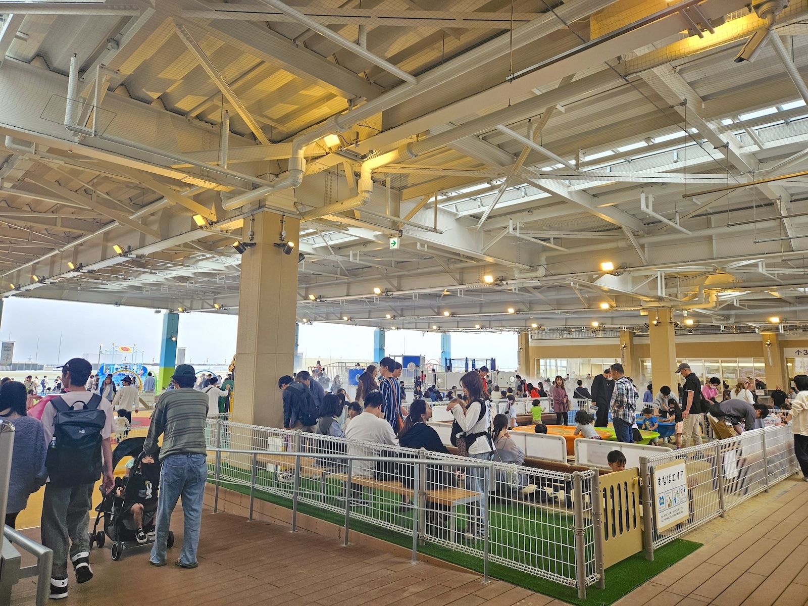 屋根付きエリア