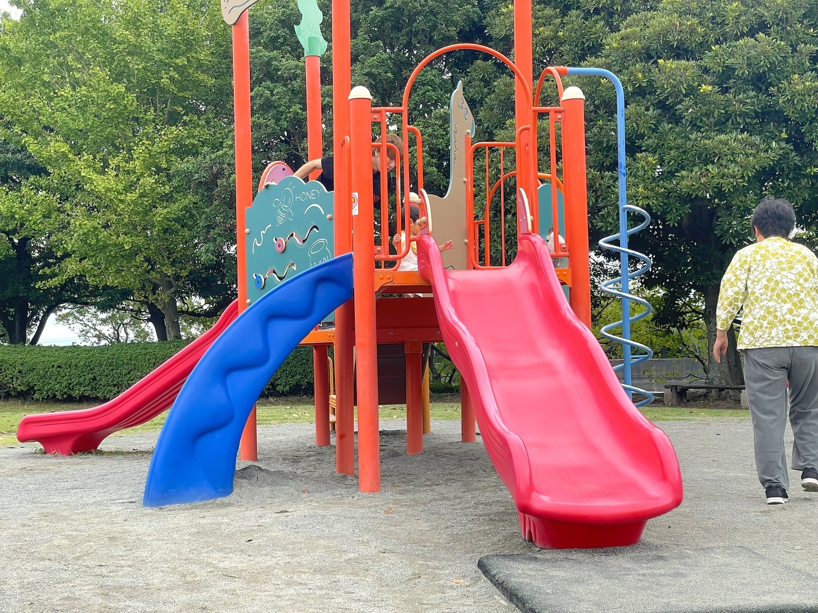 幼児用すべり台