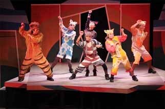 【画像】2025年　第33回劇団たんぽぽクリスマス公演『ルドルフとイッパイアッテナ』