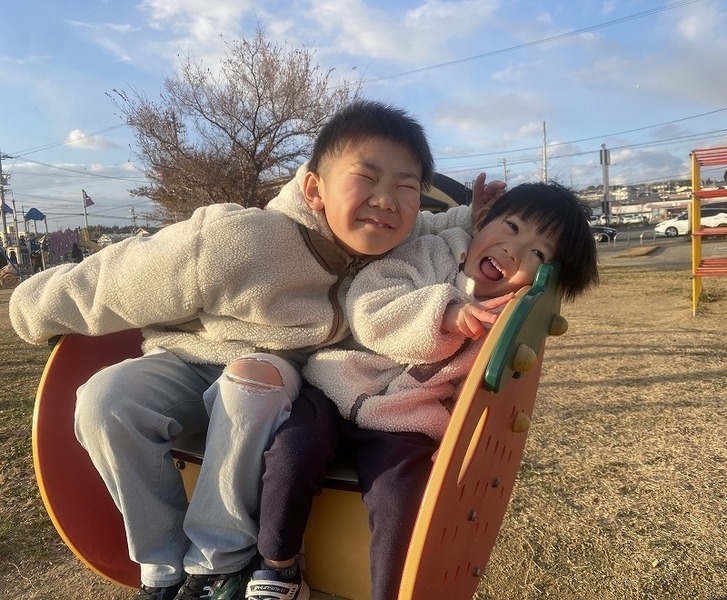 新遊具発見！公園に笑顔が増えました♪