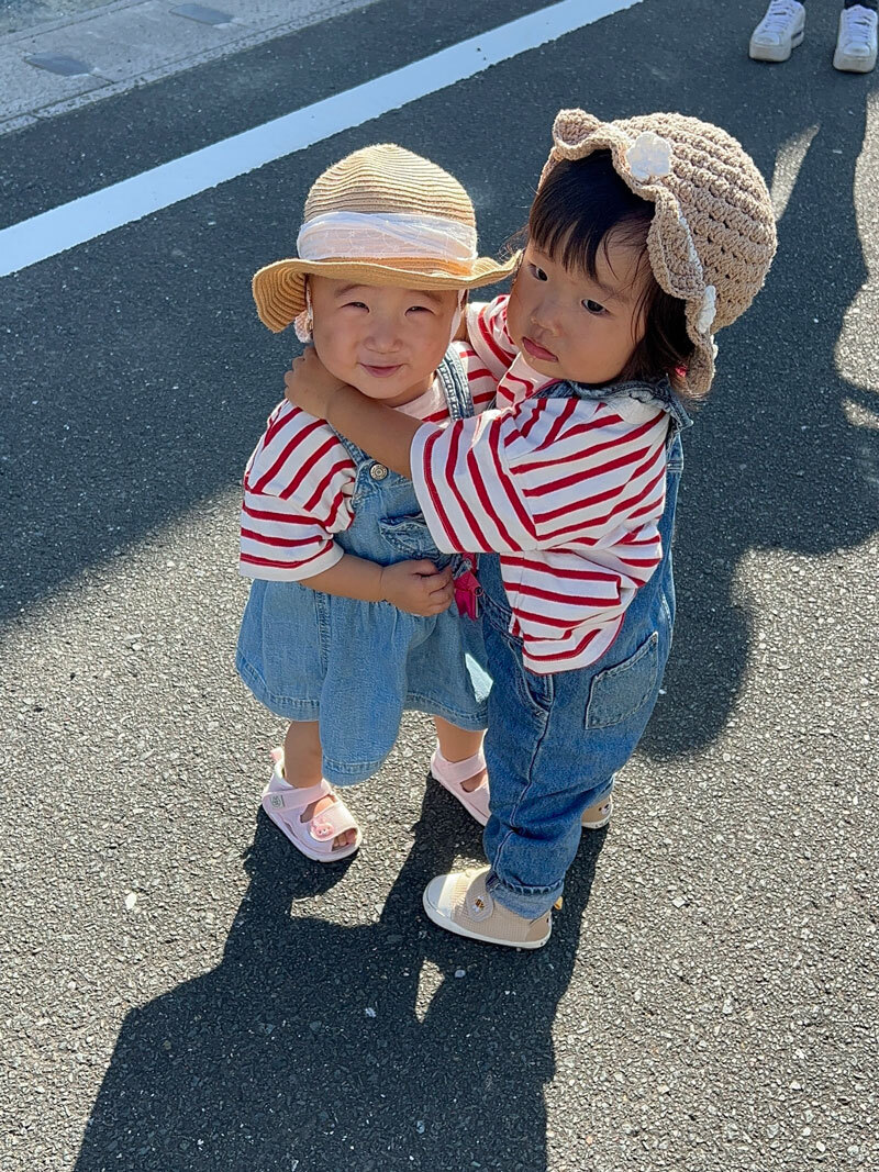 ぎゅ〜っ