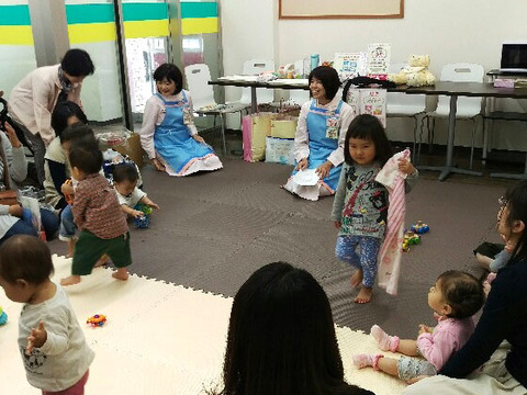 会場