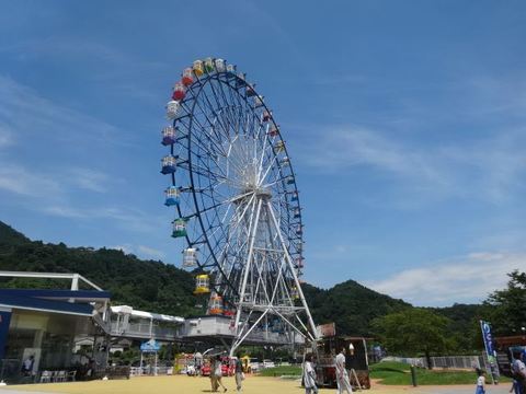 観覧車全景