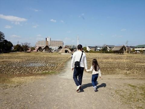 遺跡へ進む