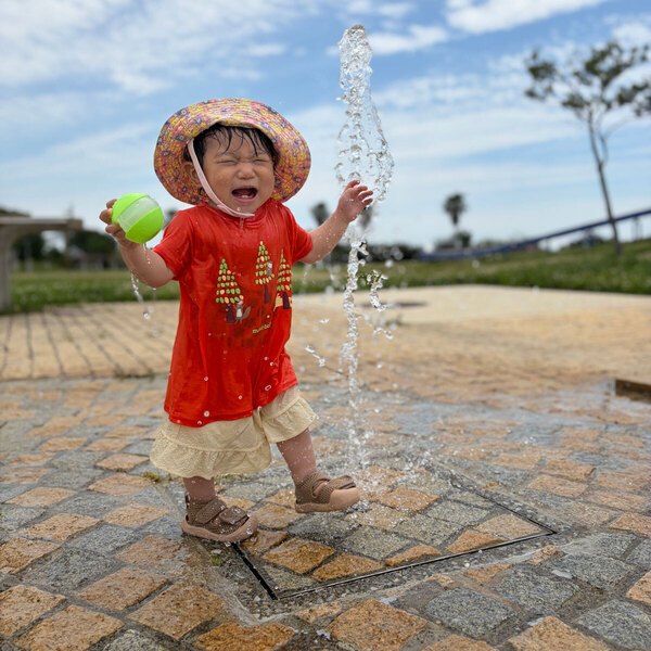 初めての水遊び