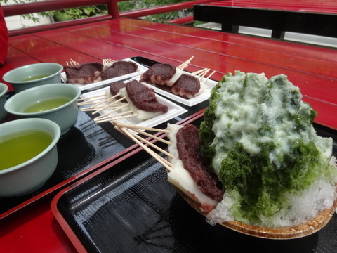 厄除氷と厄除だんご