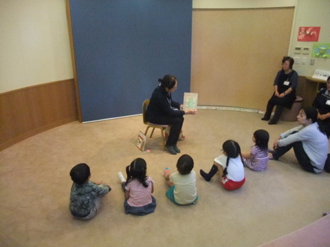 読み聞かせ