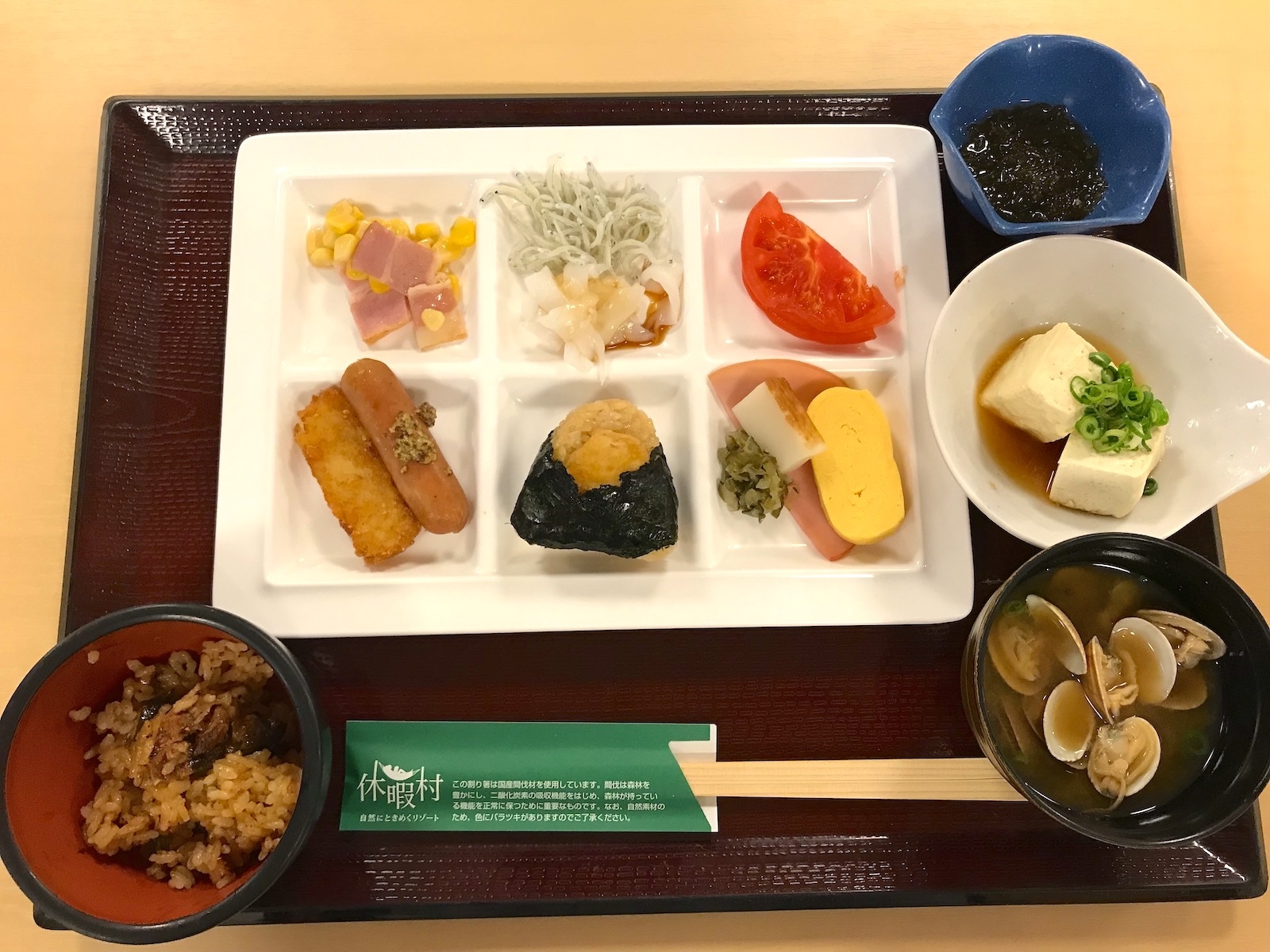 朝食