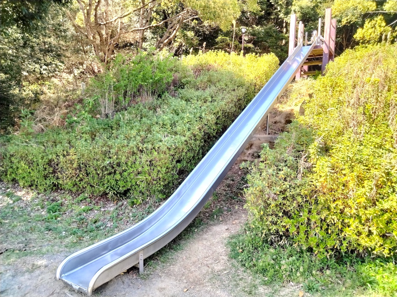 長いすべり台